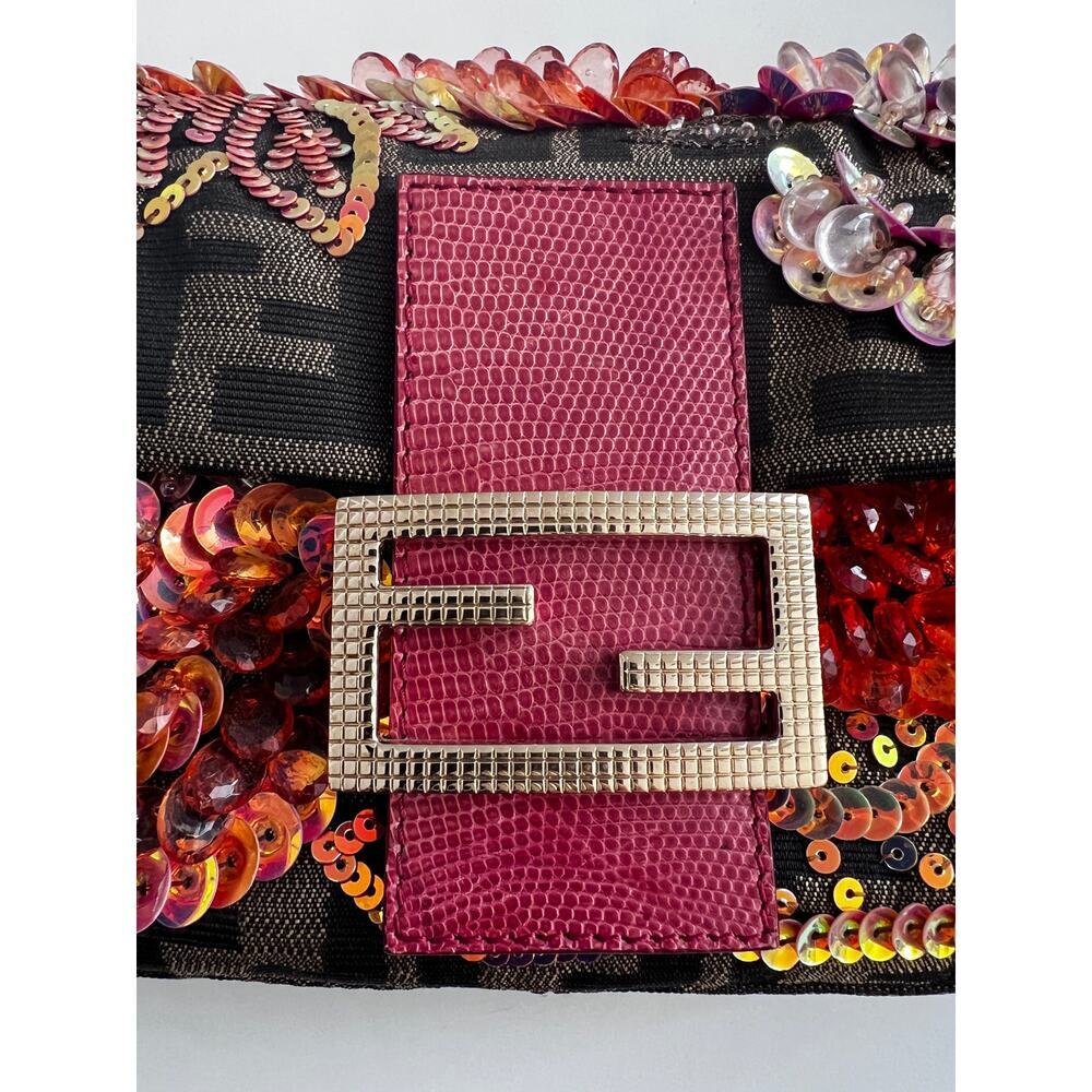 Vintage Fendi embroidered zucca baguette 2004 - Picture 4 of 8
